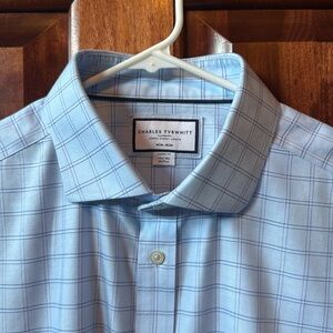 Charles Tyrwhitt Non Iron Classic Fit Button Up Dress Shirt Like New 17.5 44